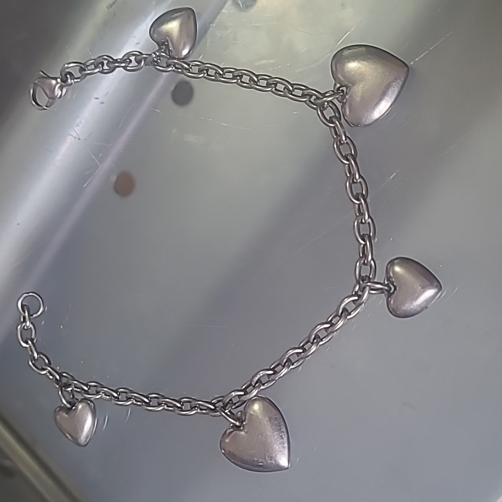 Silver Dangle Puffed Hearts Bracelet